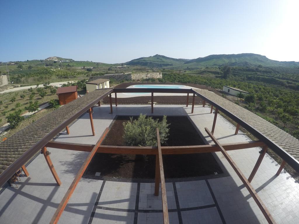 Tenuta Lanza Il Mulino Acquaviva Platani Bagian luar foto
