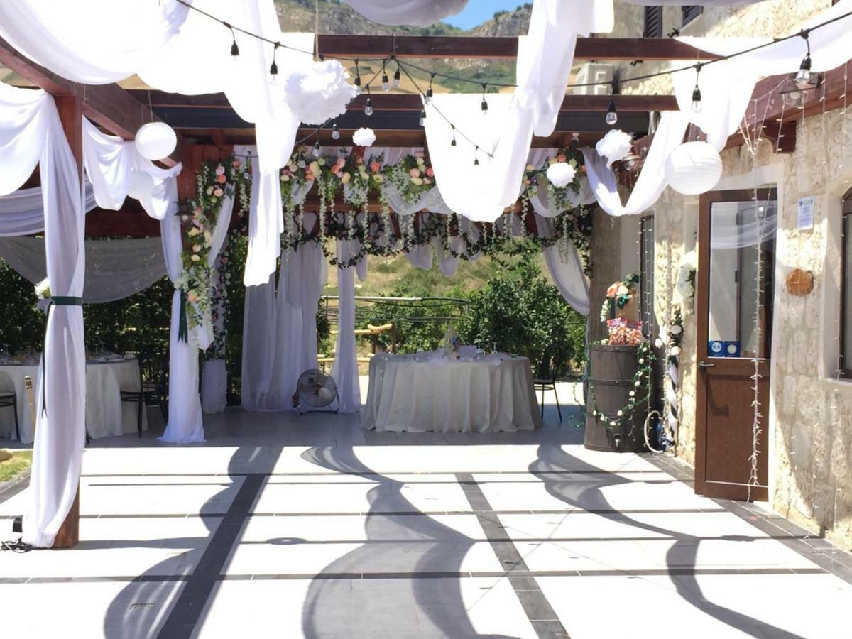 Tenuta Lanza Il Mulino Acquaviva Platani Bagian luar foto